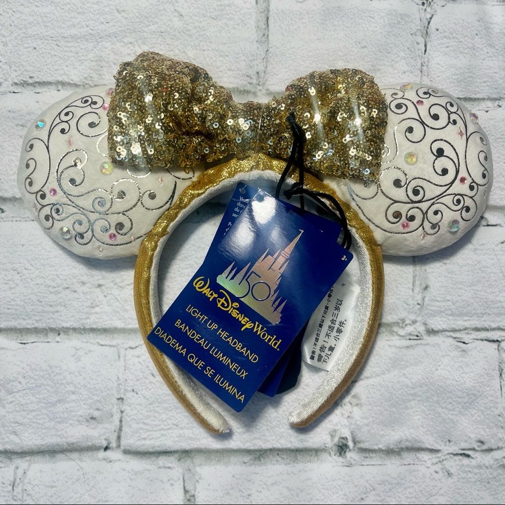 Disney Parks Walt Disney World 50th Anniversary Light-Up Minnie Ear Headband NEW